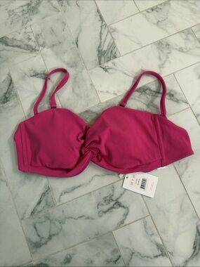 Andie Twist-Front Bikini Top in Fuchsia